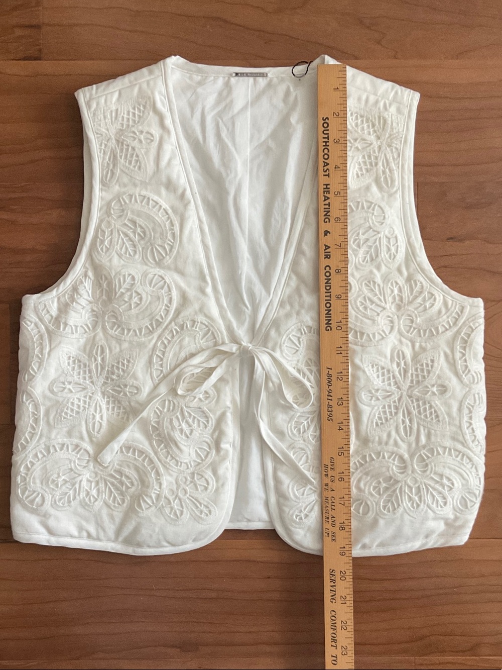 Elie Tahari White Embroidered Tie-Front Vest-Small-NWT - Picture 3 of 10